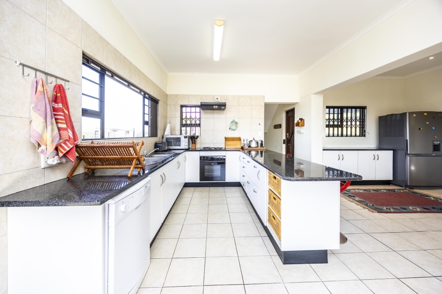4 Bedroom Property for Sale in Cintsa East Eastern Cape